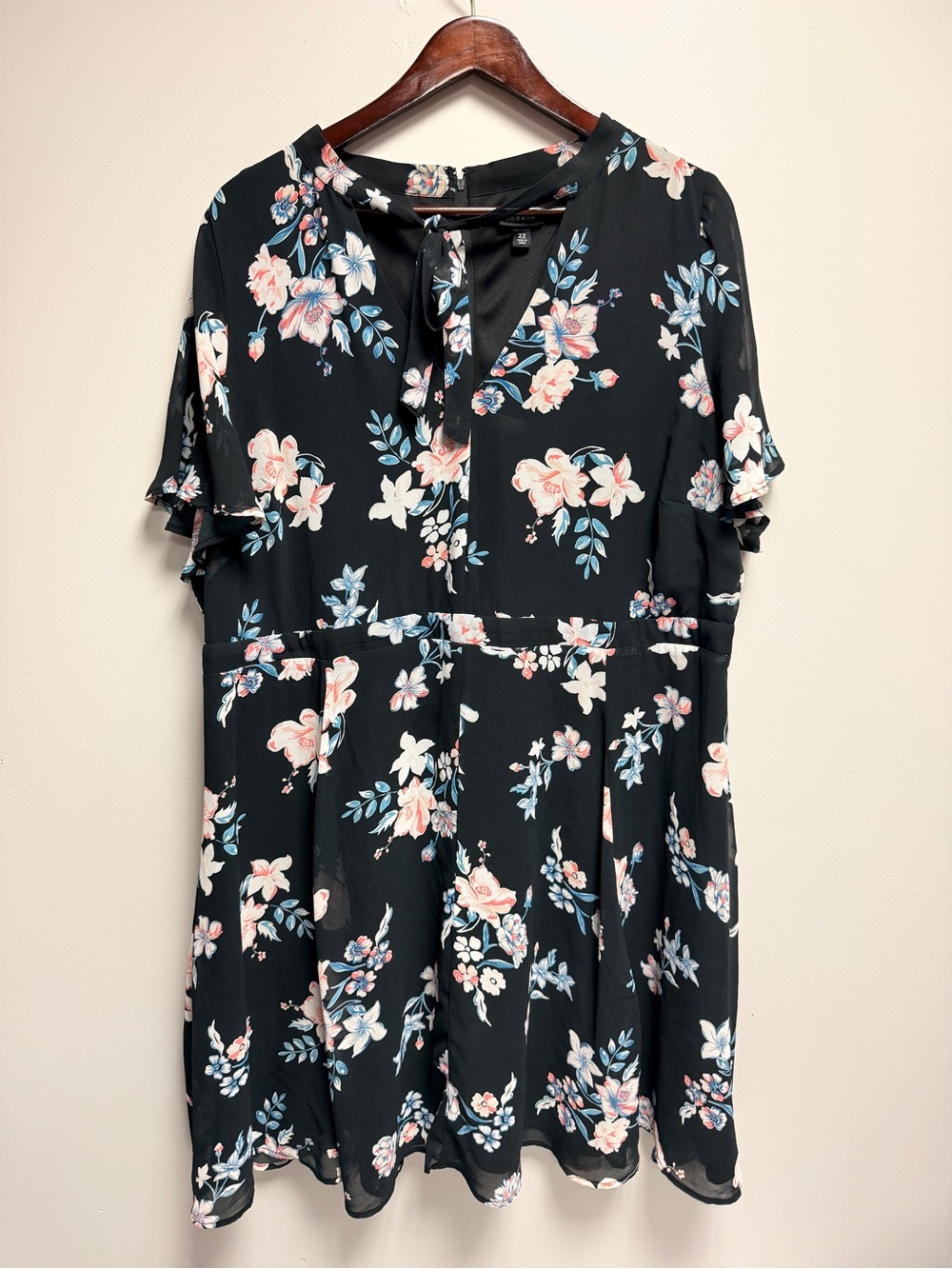 torrid Black Floral Tie-Neck Tunic with Pink & Blue Blooms